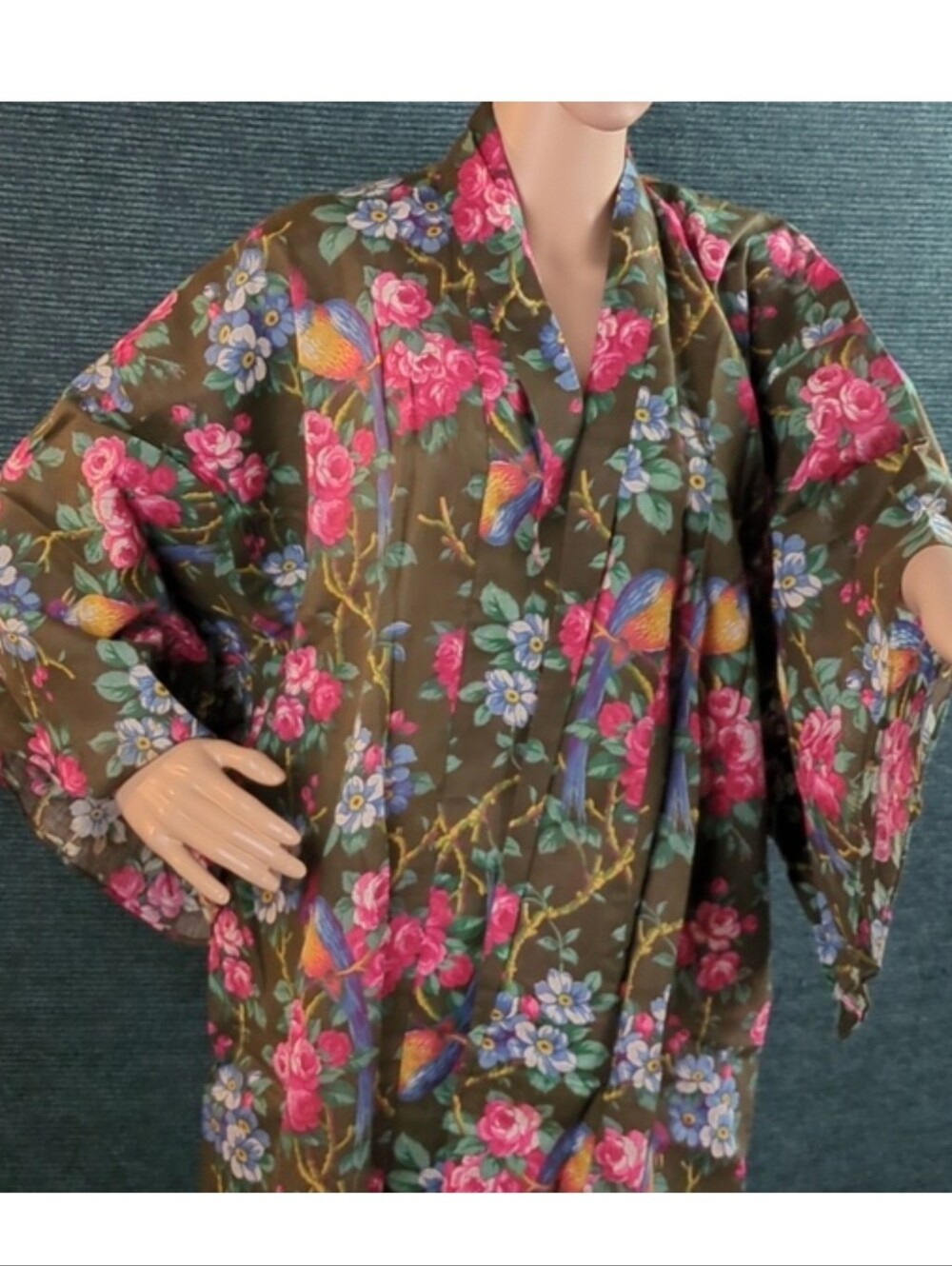 Vintage 40s Yukata Style Kimono For Kitty Rescue! - Picture 3 of 8